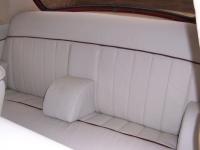 Polsterei Ohseloff - Oldtimer Chevrolet wei� weiss Polster rot Kofferraum